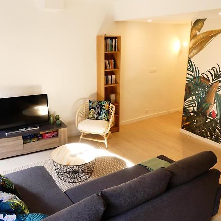 Le Bedarride Apartment เอ็ก-ซอง-โพรวองซ์ ภายนอก รูปภาพ