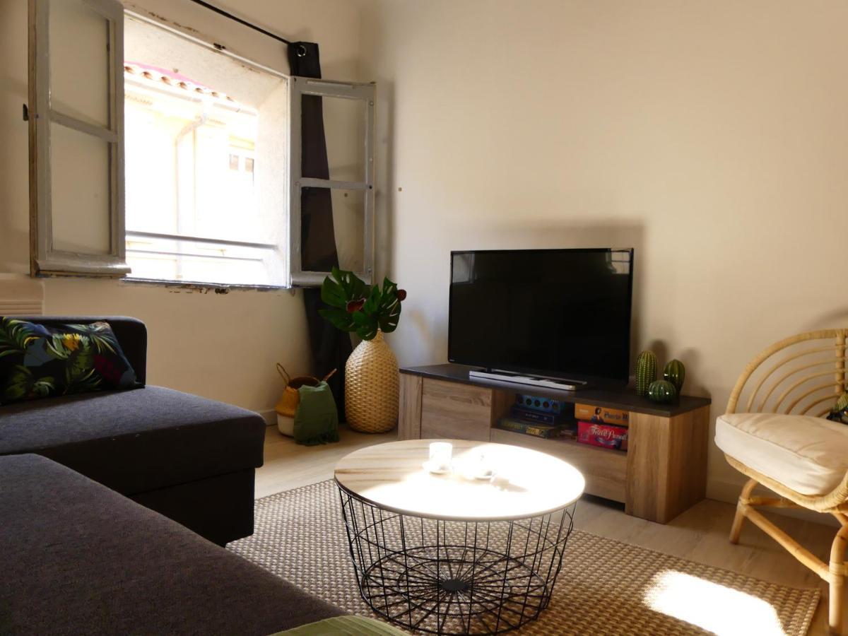 Le Bedarride Apartment เอ็ก-ซอง-โพรวองซ์ ภายนอก รูปภาพ
