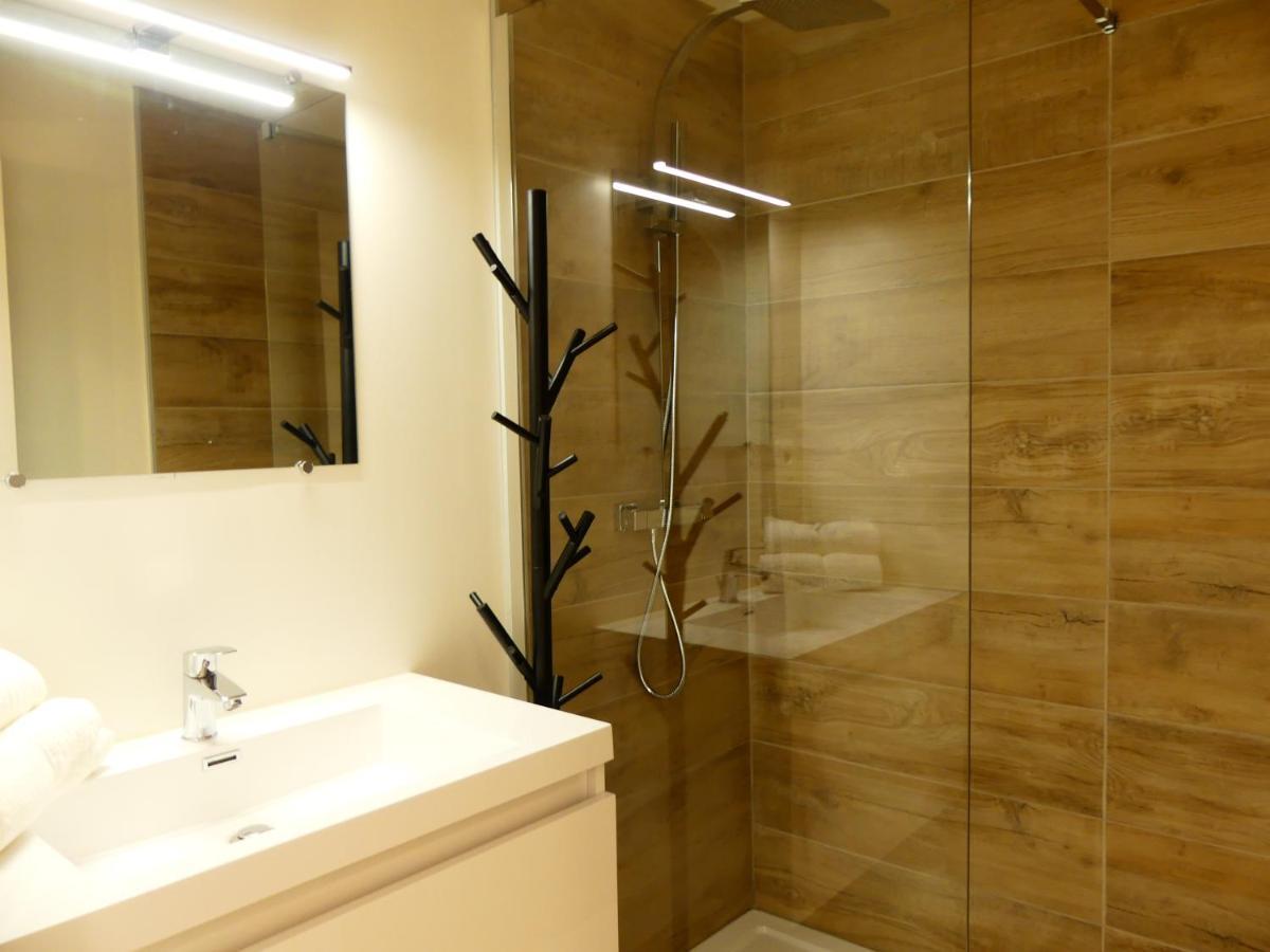 Le Bedarride Apartment เอ็ก-ซอง-โพรวองซ์ ภายนอก รูปภาพ